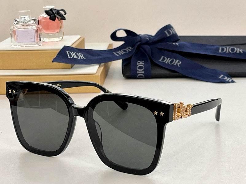 DIOR Sunglasses 775